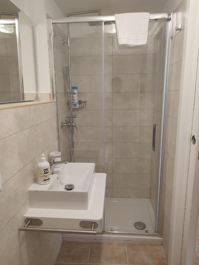 Via Cavour Hotell LʼAquila Eksteriør bilde